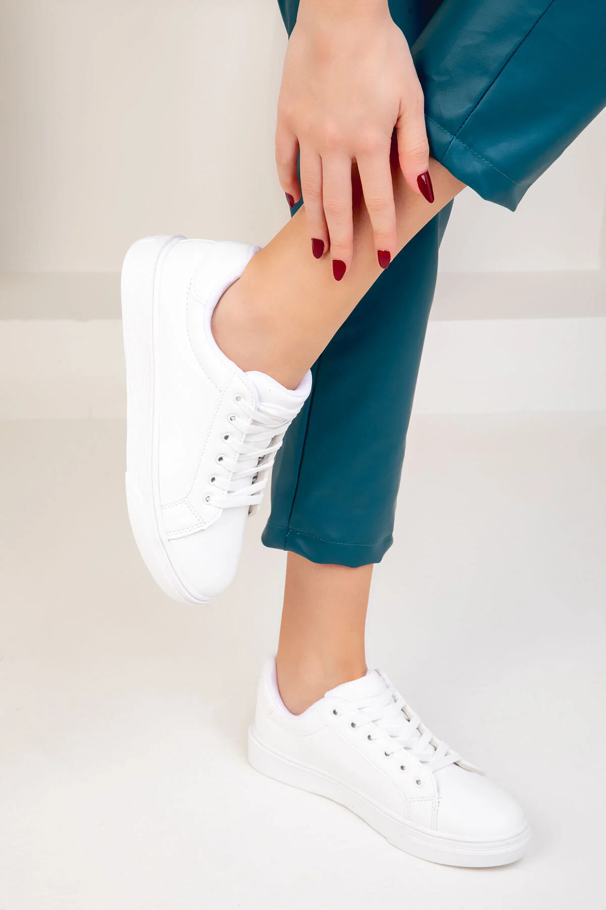 SOHO  Weiße Damen Sneakers 14395