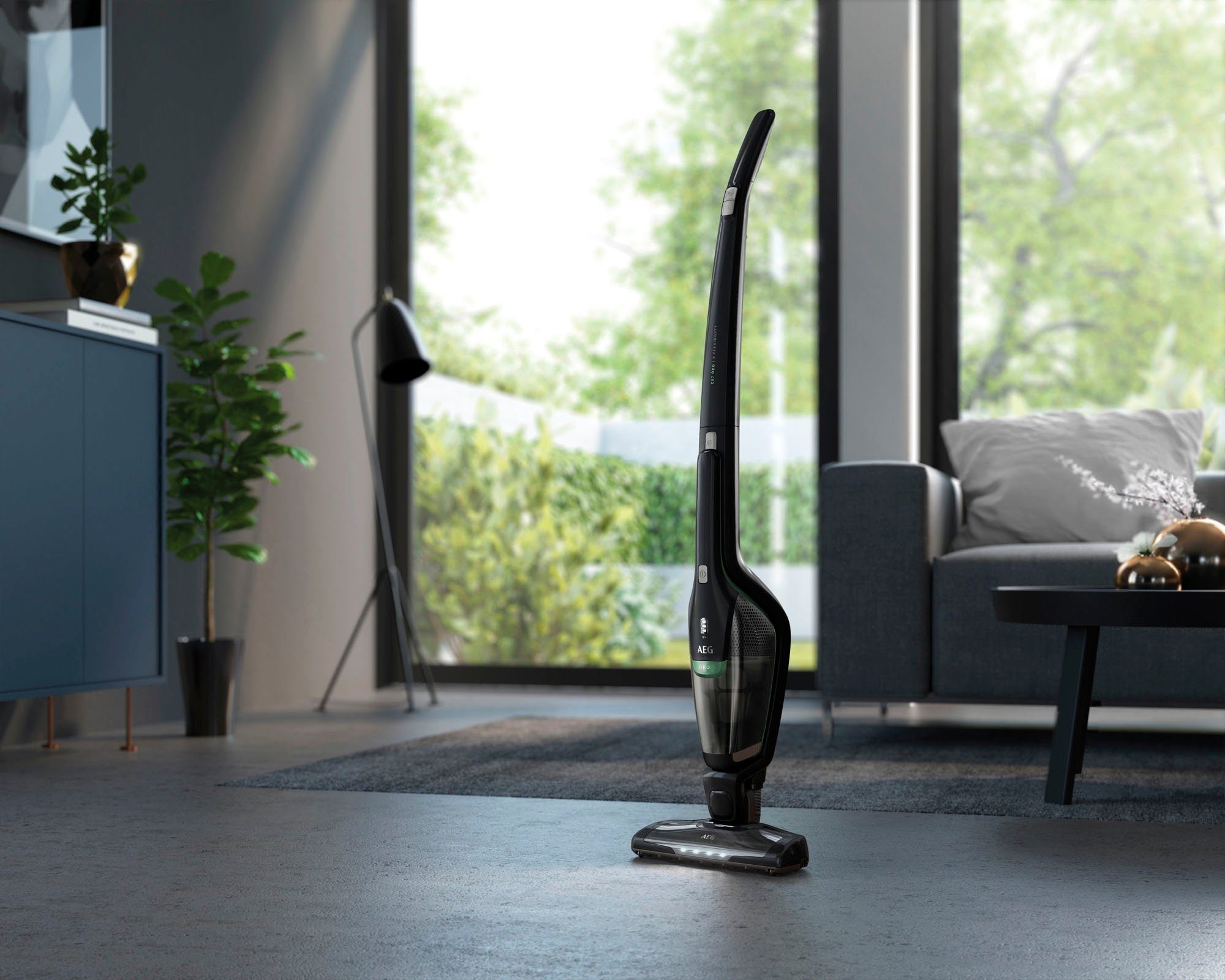 AEG Akku-Hand-und Stielstaubsauger CX7-2-45MÖ, 2200 W, beutellos, Flexible 2in1 Funktion, mit Bürstenreinigungsfunktion