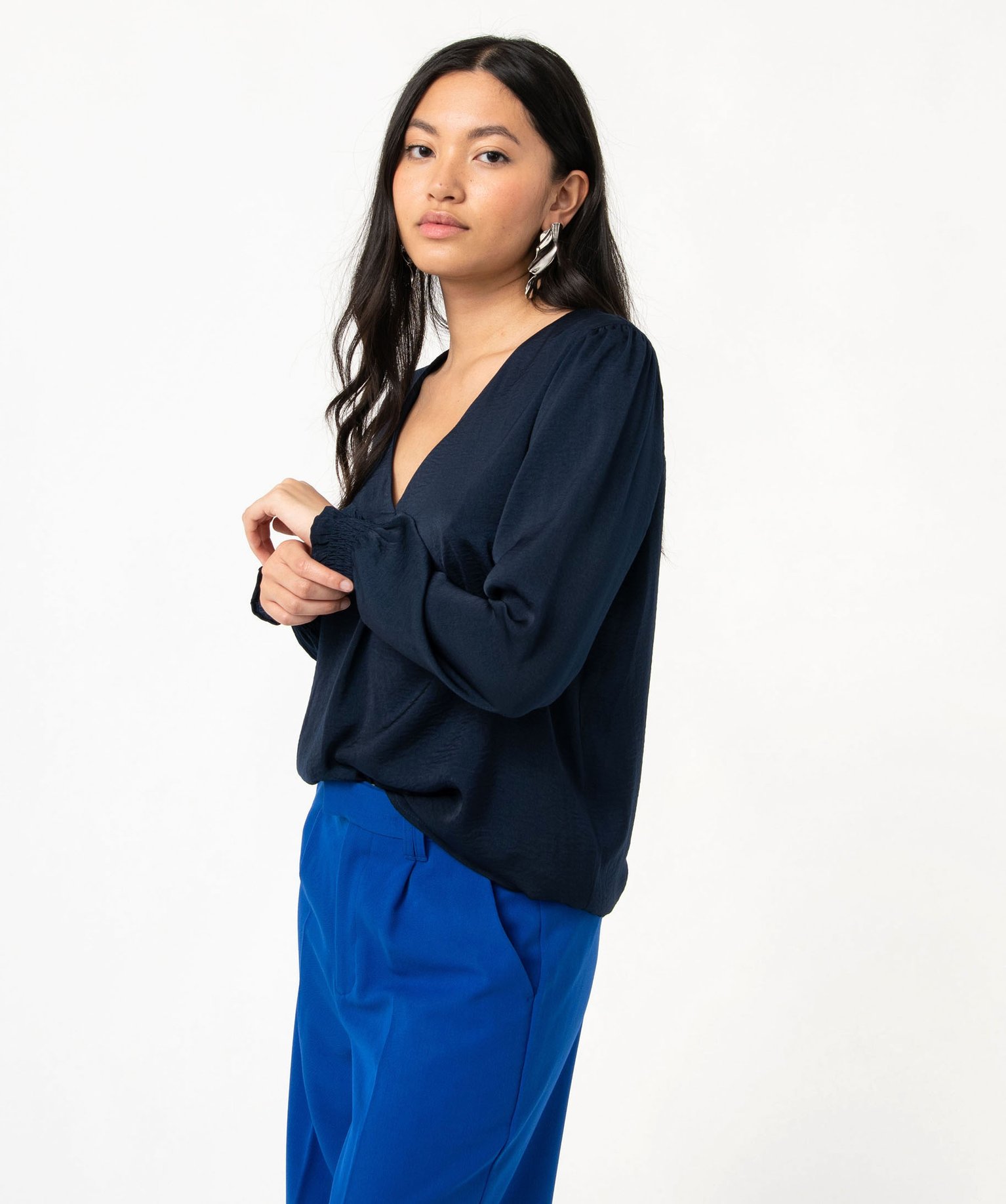 Blouse femme à manches longues avec col V bleu fonce | GEMO