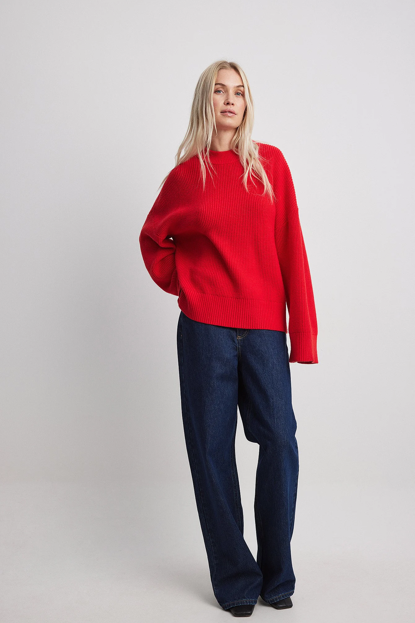 Rundhalsausschnitt Strickpullover