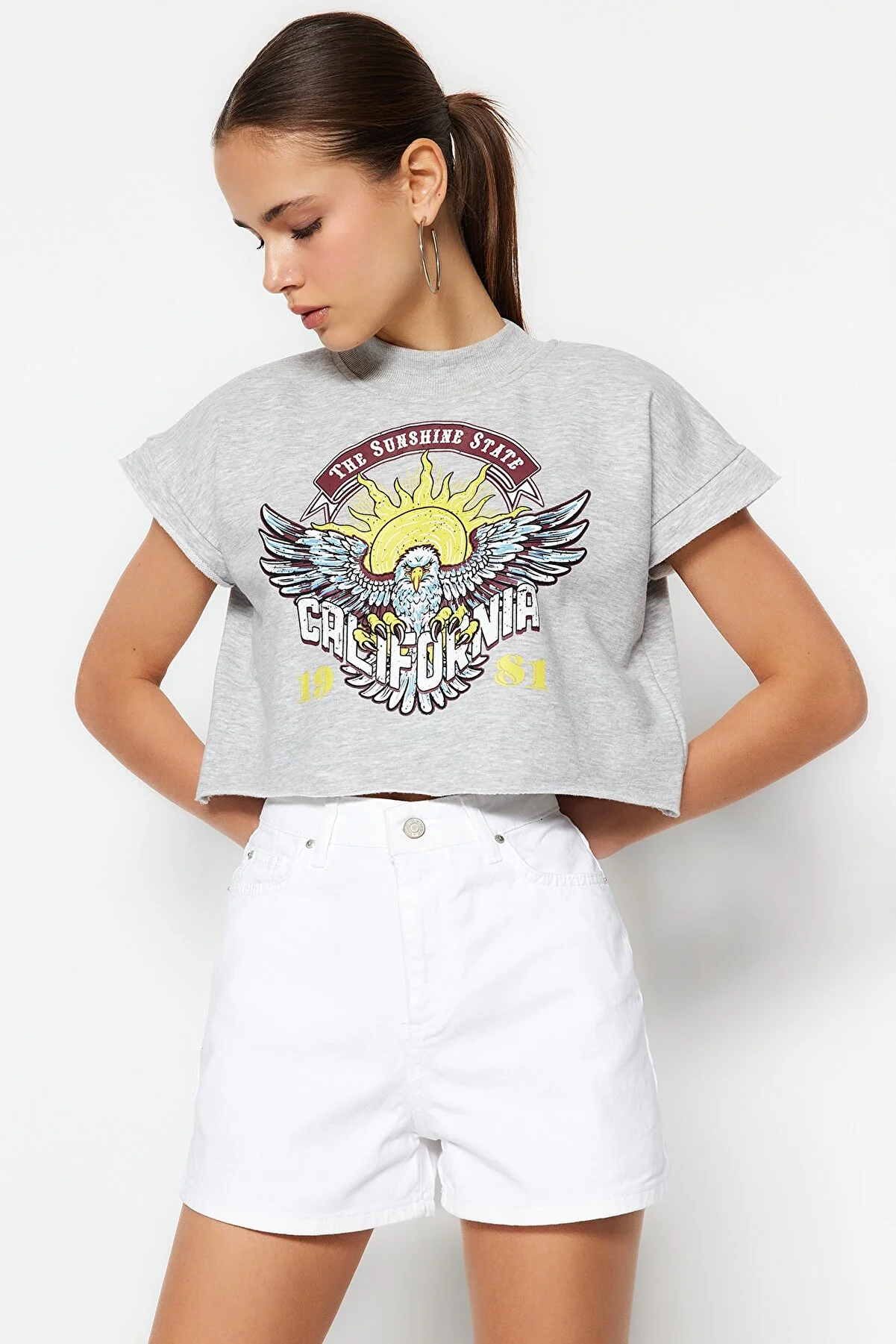 Trendyol Collection  Shorts - Weiß - Hoher Bund