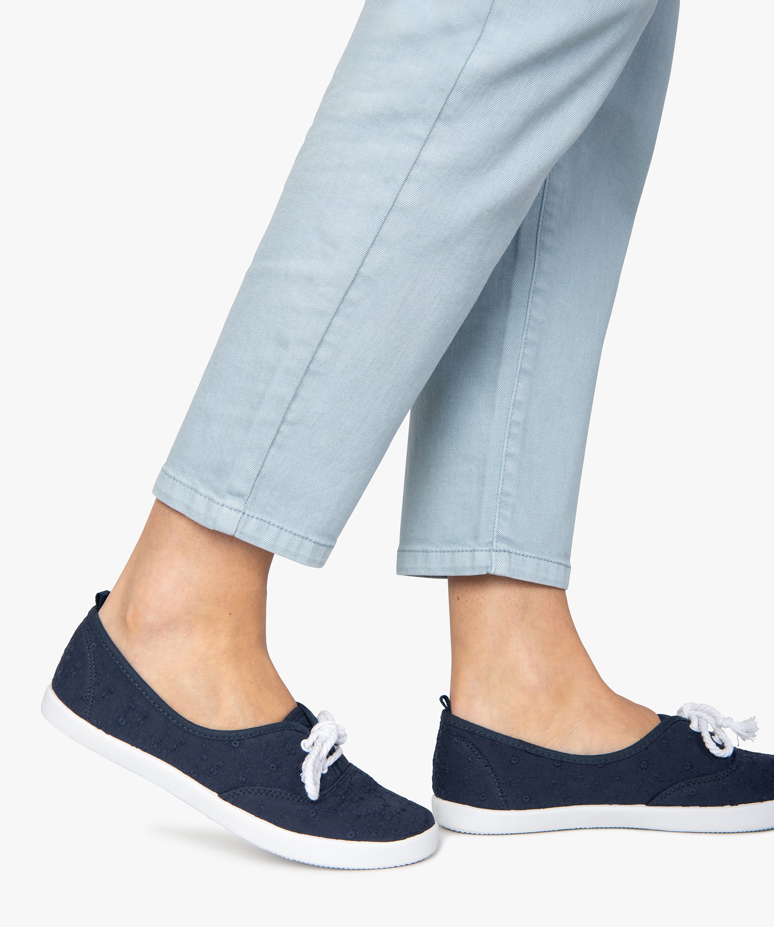 Baskets femme fines en toile avec lacets cordelette marine | GEMO