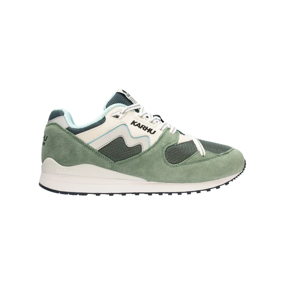 Karhu Synchron Classic F802678 / weiss