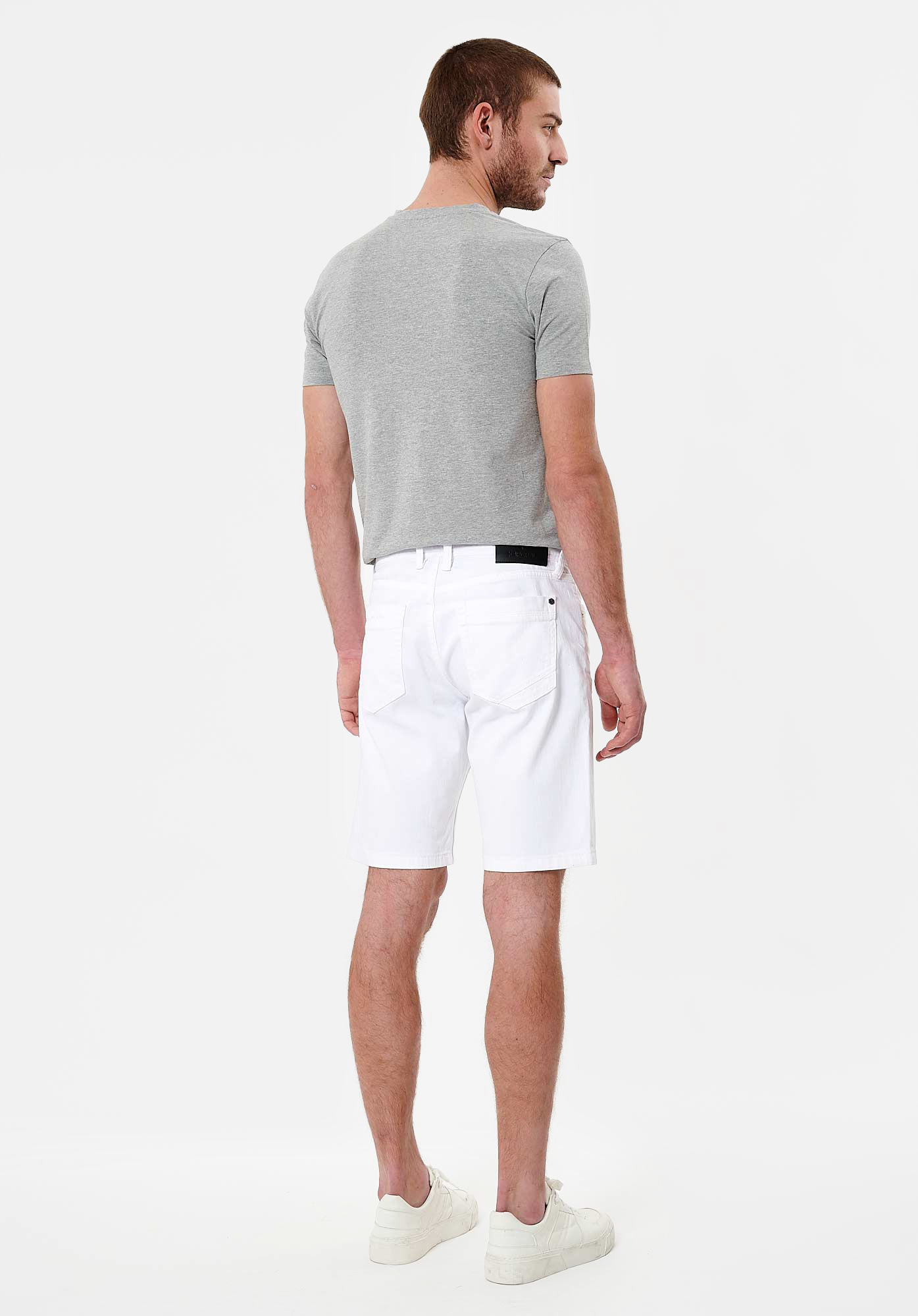 ATLAS  Bermuda en jean blanc Homme