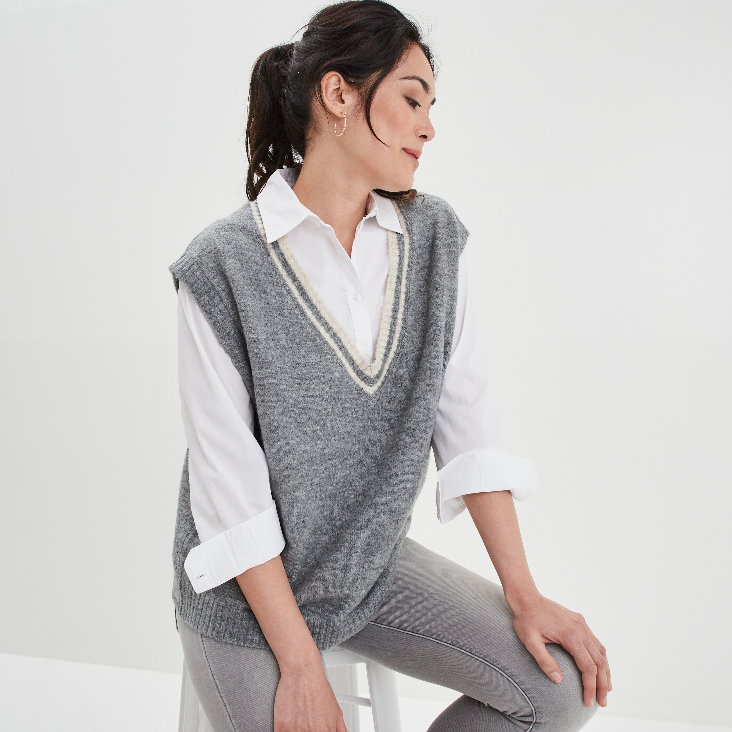 Pull sans manches oversize col en V gris clair femme | La Halle
