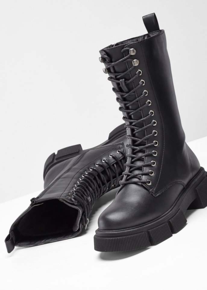 Schnürstiefel