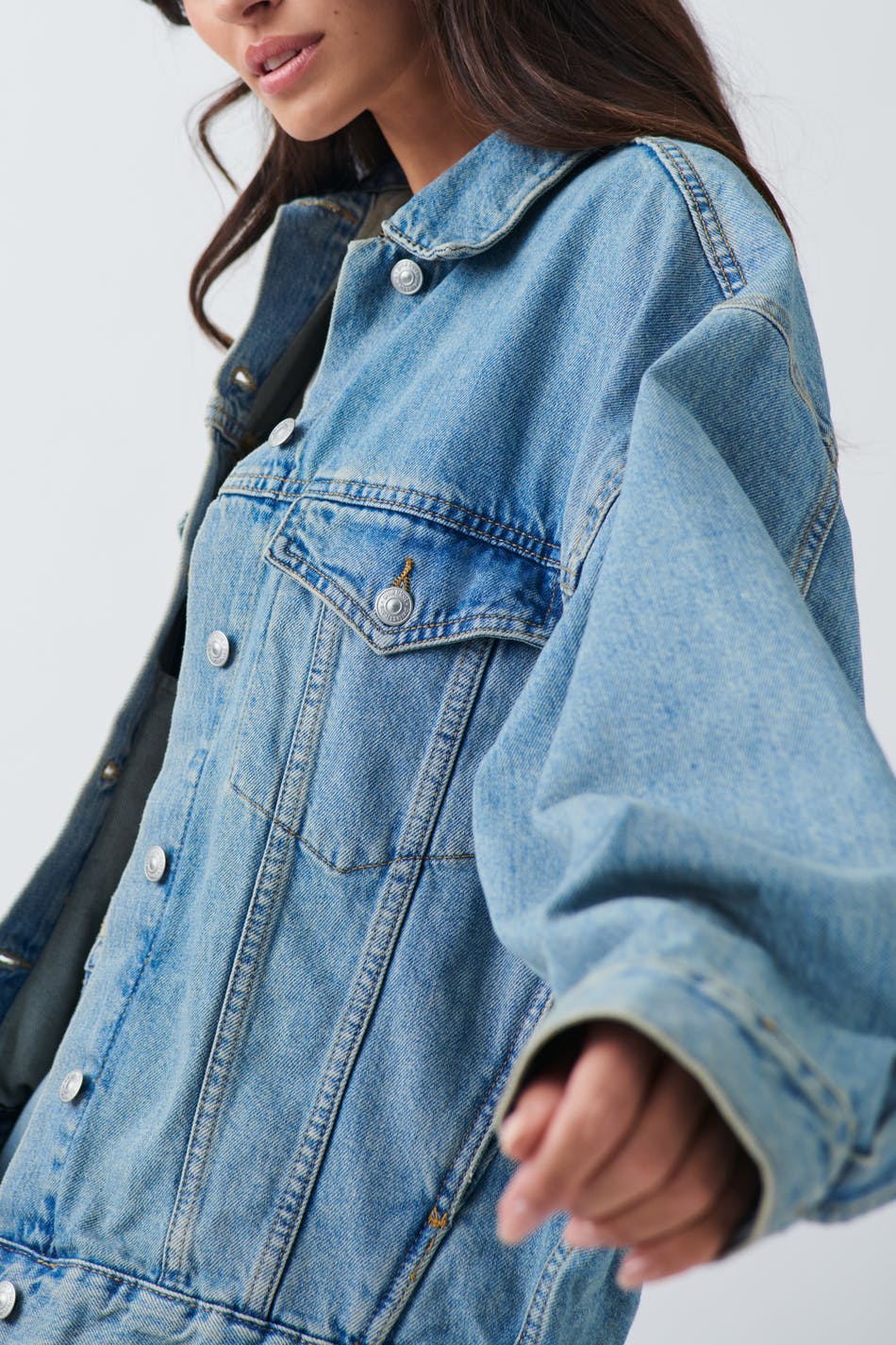 Loose denim jacket
