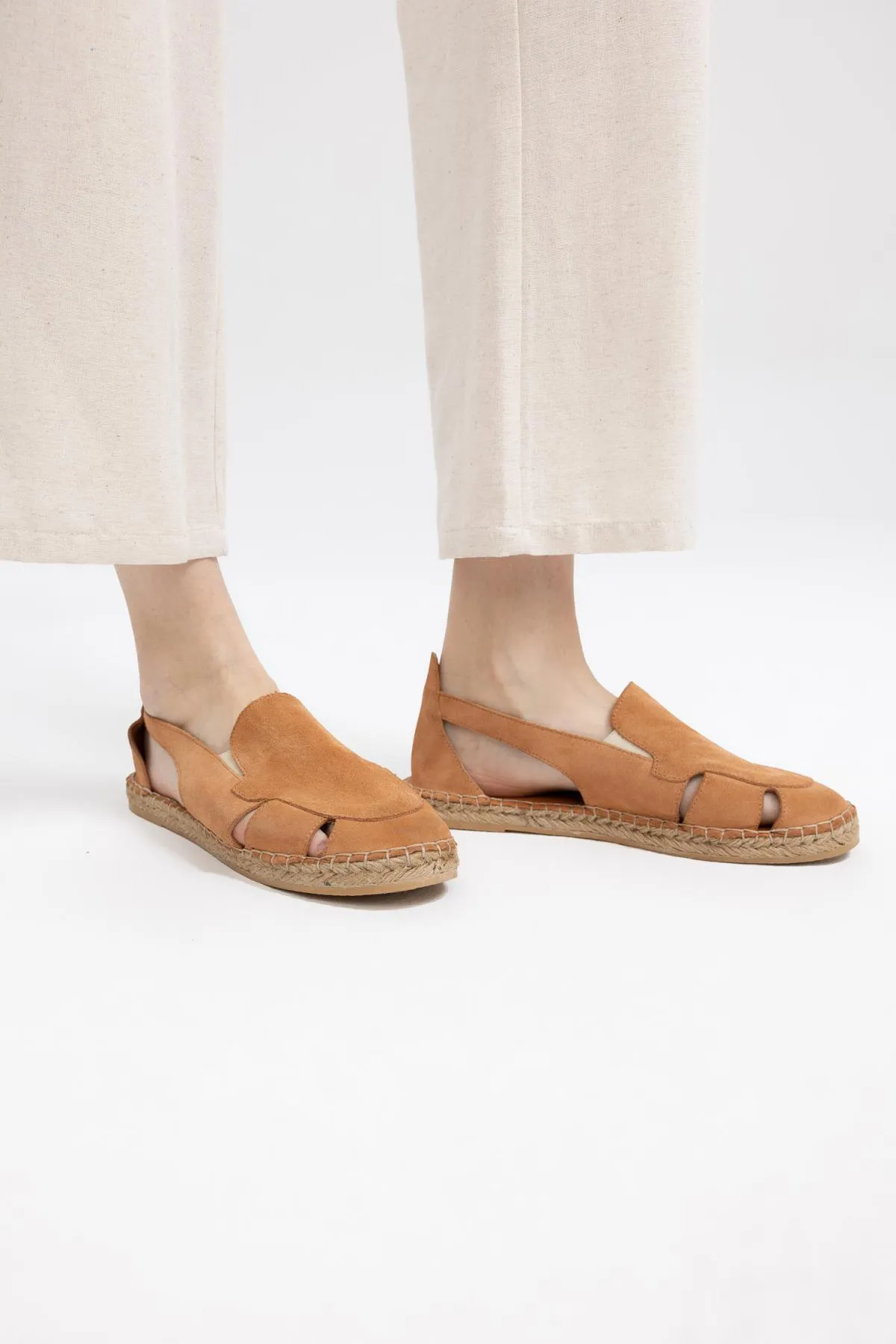 DeFacto  Damen-Espadrille zum Hineinschlüpfen aus Leder und Wildleder mit flacher Sohle Z3266az23sm
