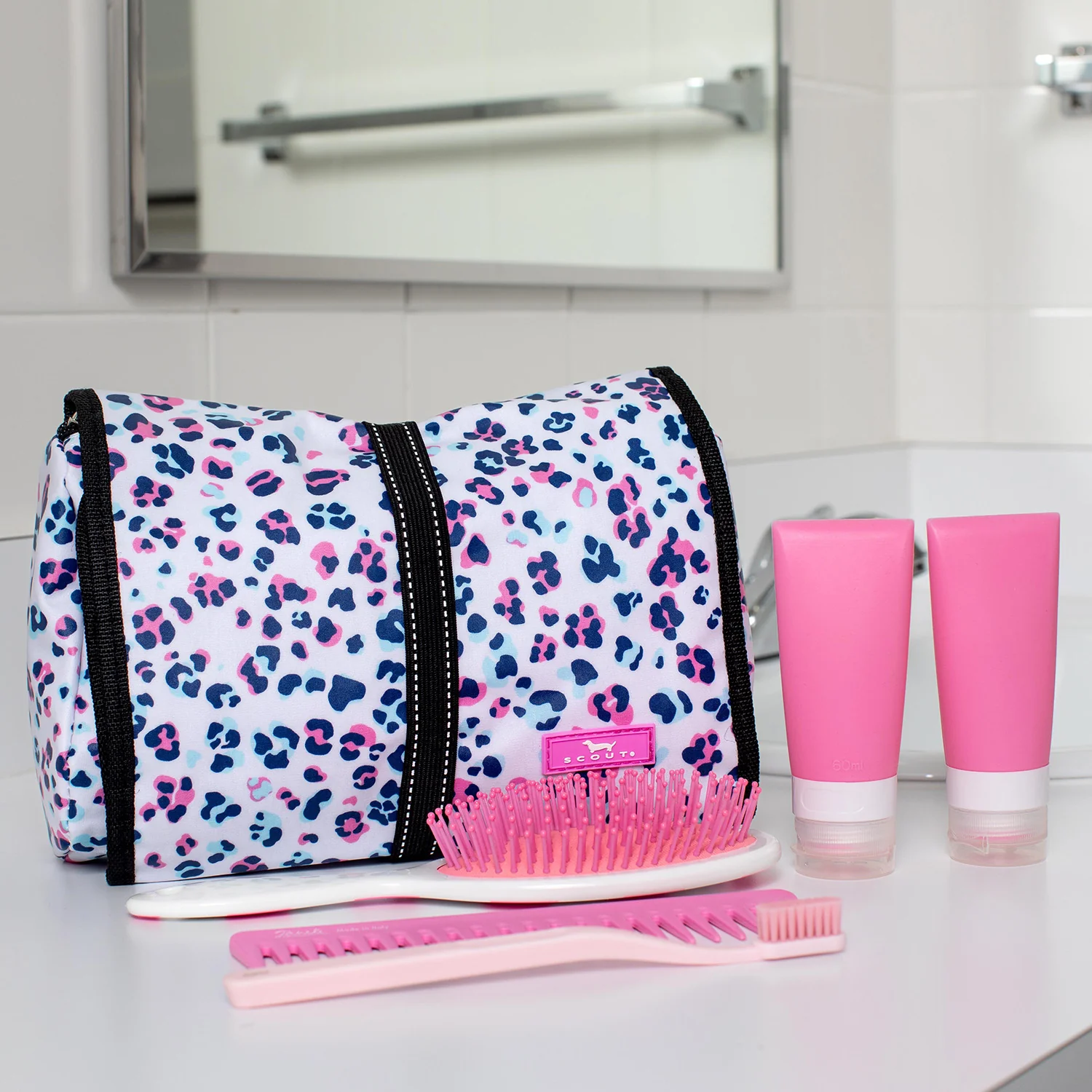 Hanging Toiletry Bag Medium Beauty Burrito