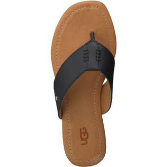 UGG Carey Zehentrenner in schwarz