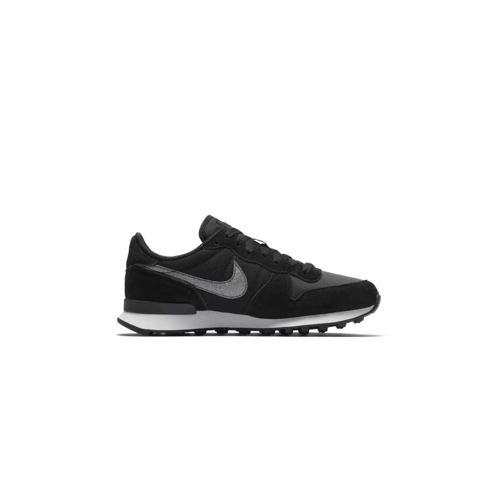 Nike Internationalist AT0075-001 / schwarz