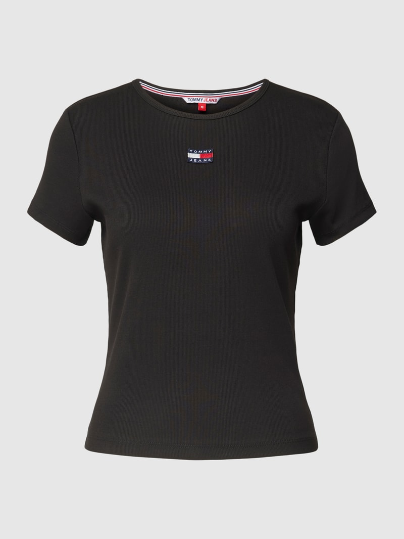 T-Shirt mit Label-Patch in schwarz