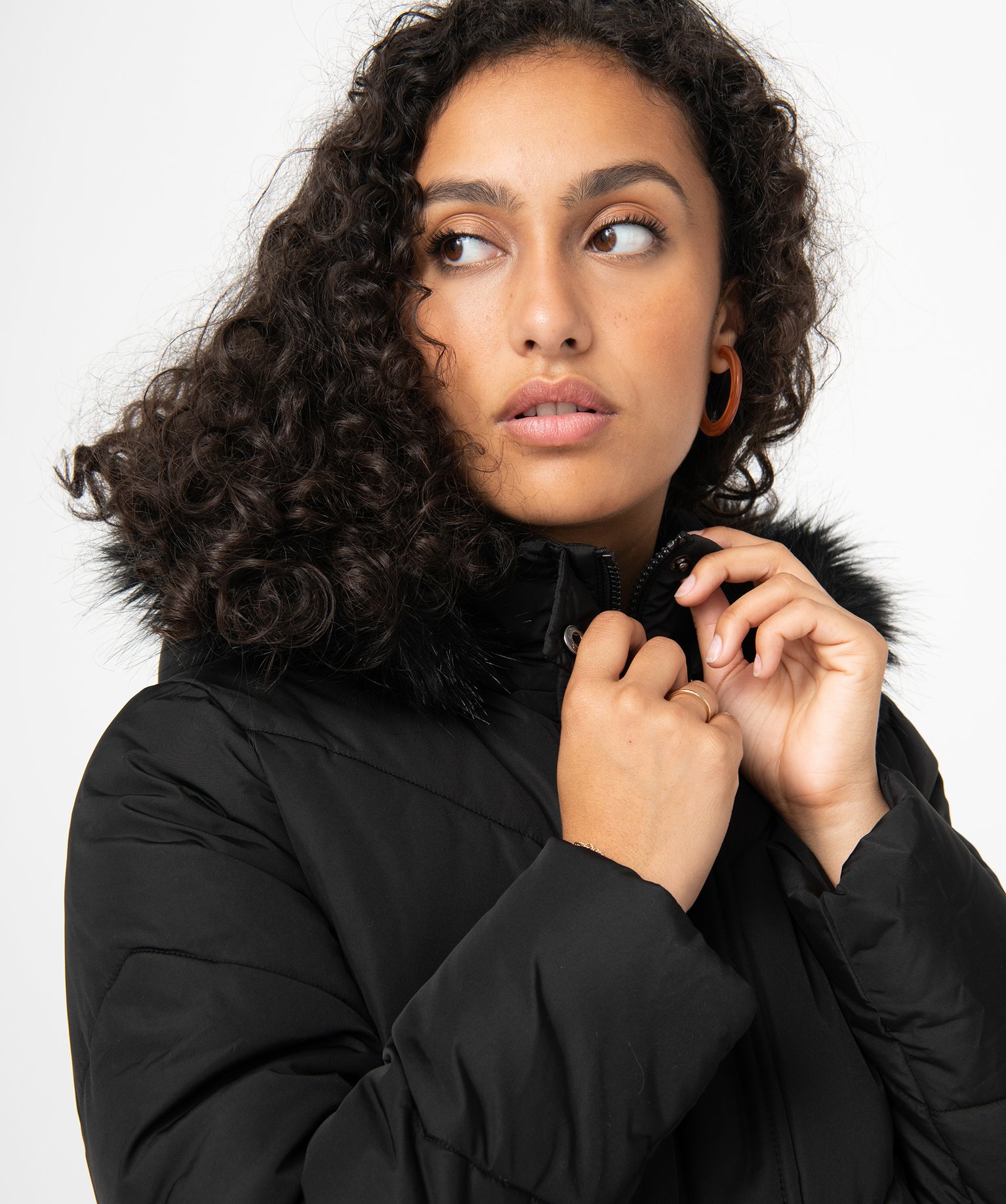 Doudoune femme à capuche en fourrure imitation noir | GEMO