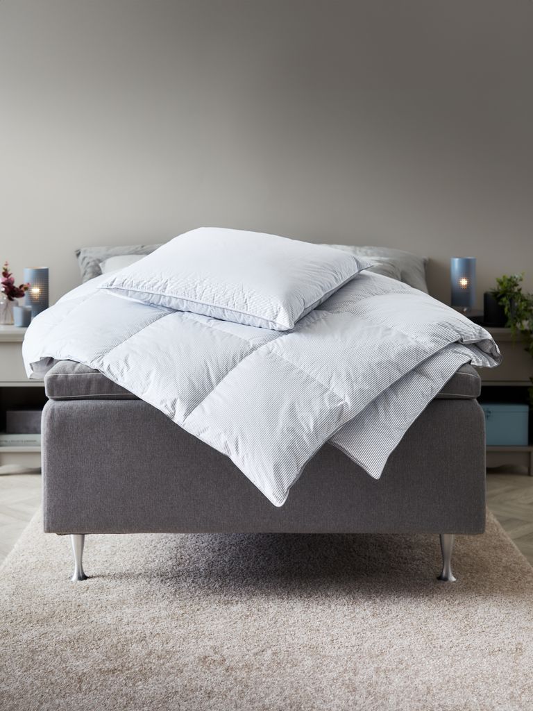 FALKETIND pluss andedunpute 50x70 FALKETIND