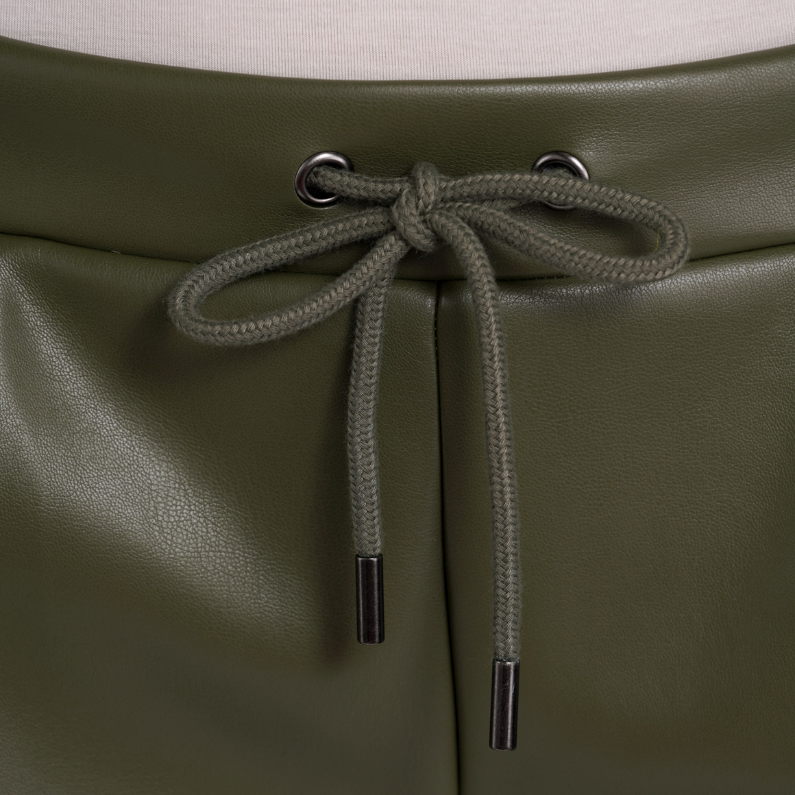Damen Jogpants aus Lederimitat
