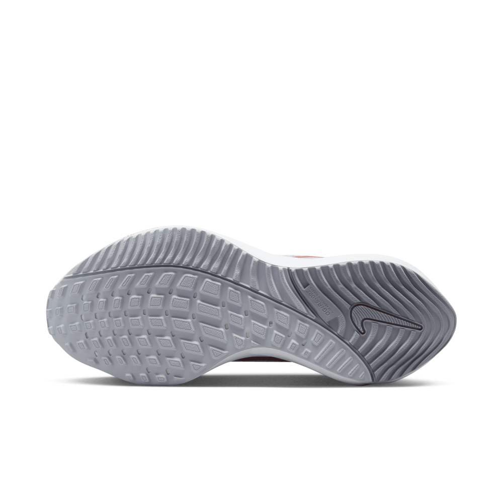 Nike Vomero 16 DA7698-005 / grau