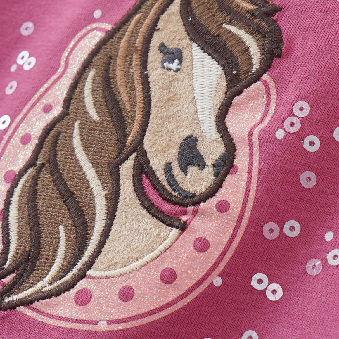 Mädchen Langarmshirt mit Pferde-Applikation