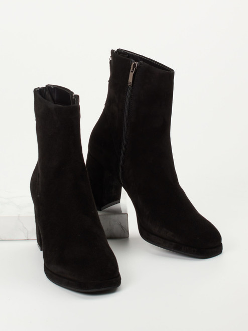 Stiefelette-17390090156 Regarde Le Ciel