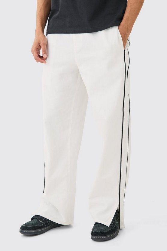 Gerade Hose mit Seitenstreifen und geteiltem Saum