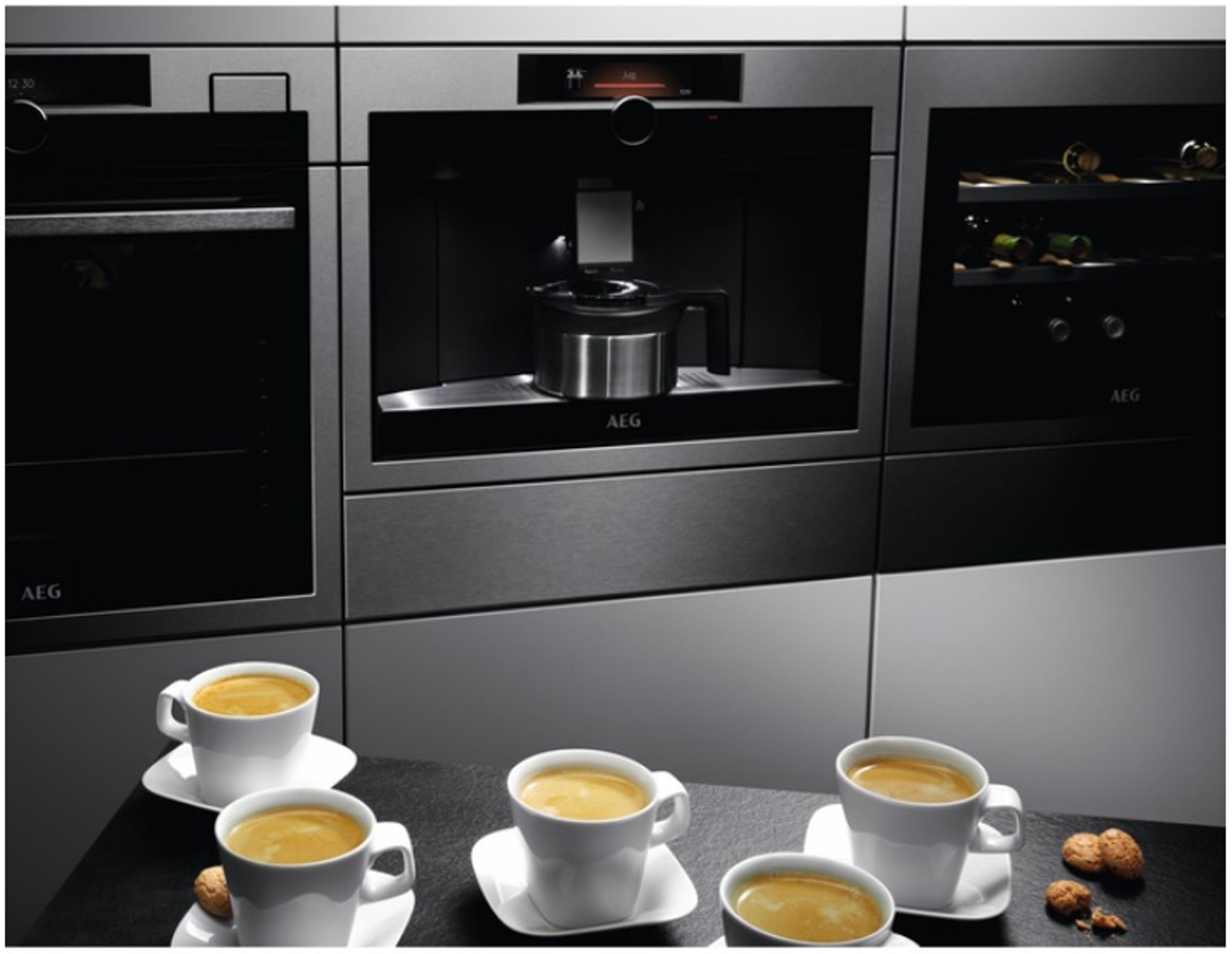 AEG Einbau-Kaffeevollautomat KKK994500B, Premium-Drehwähler mit Berührungssensor und TFT-Farbdisplay