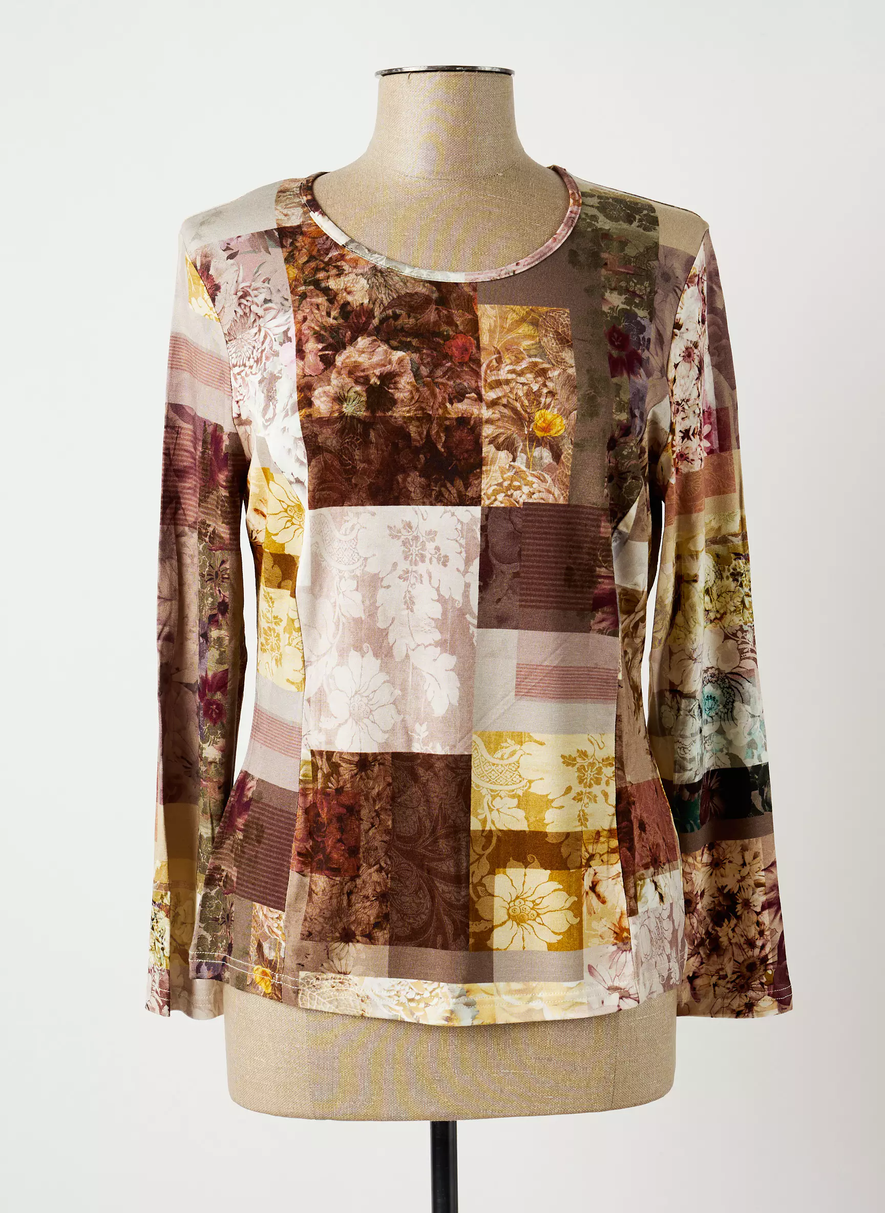 Guy Dubouis Tshirts Femme couleur beige