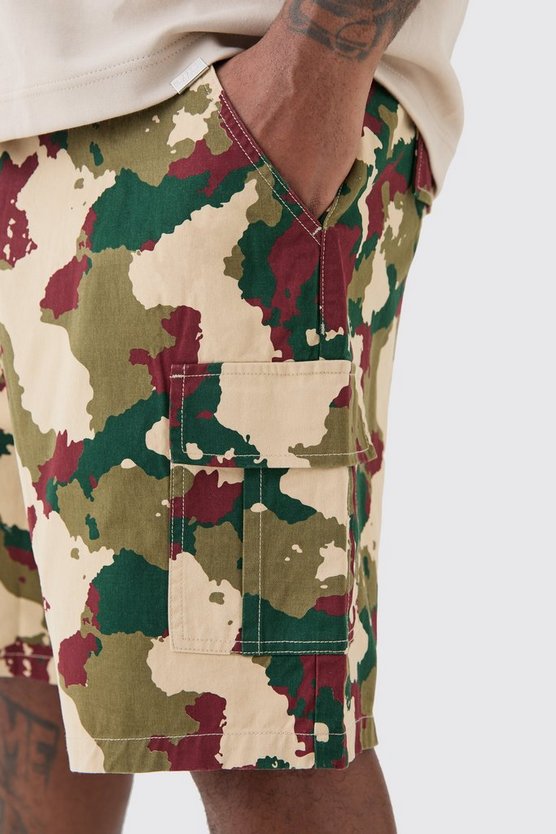 Plus Camouflage Twill Cargo-Shorts