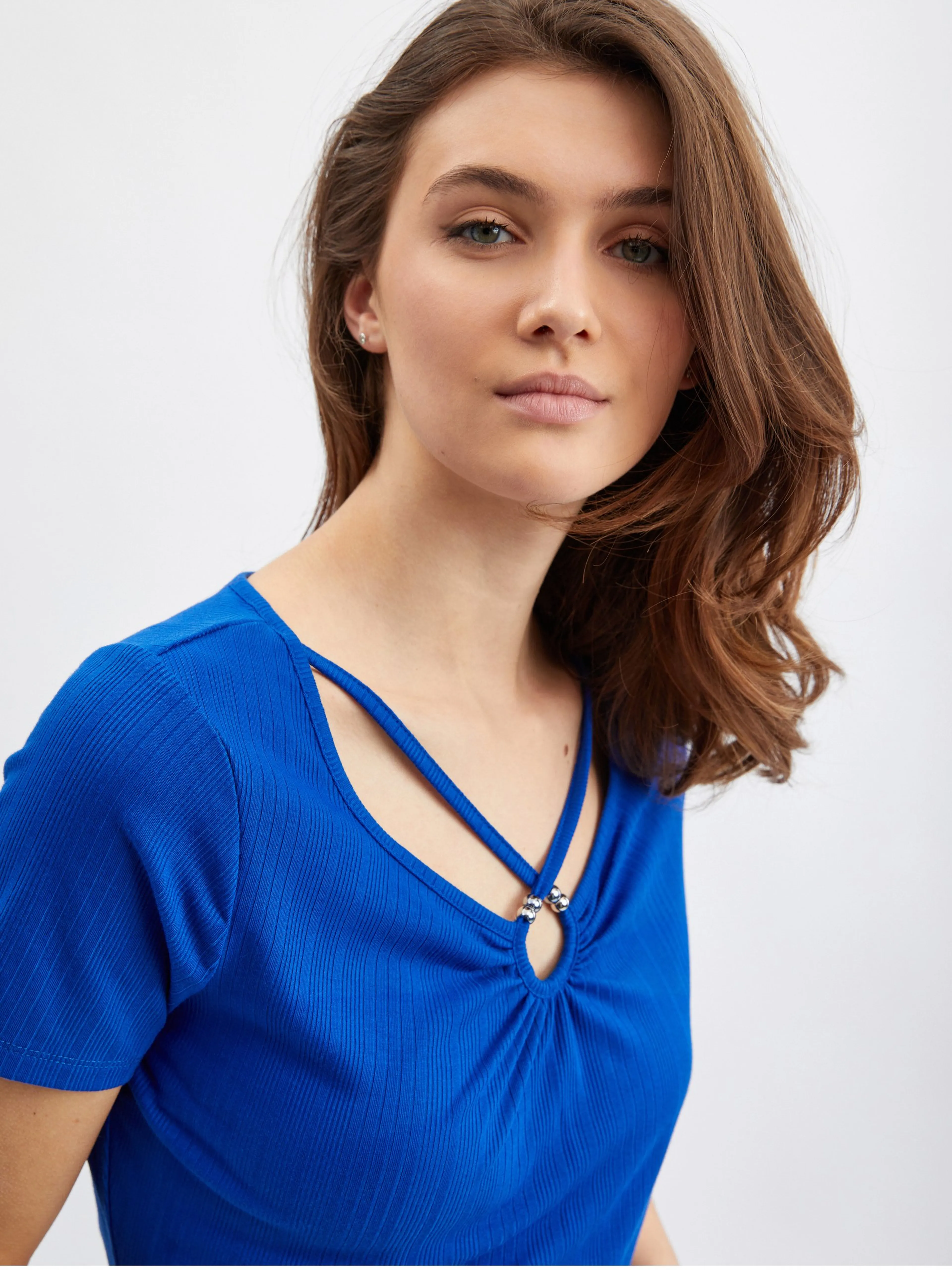 Blaues Damen-T-Shirt mit dekorativem Detail ORSAY