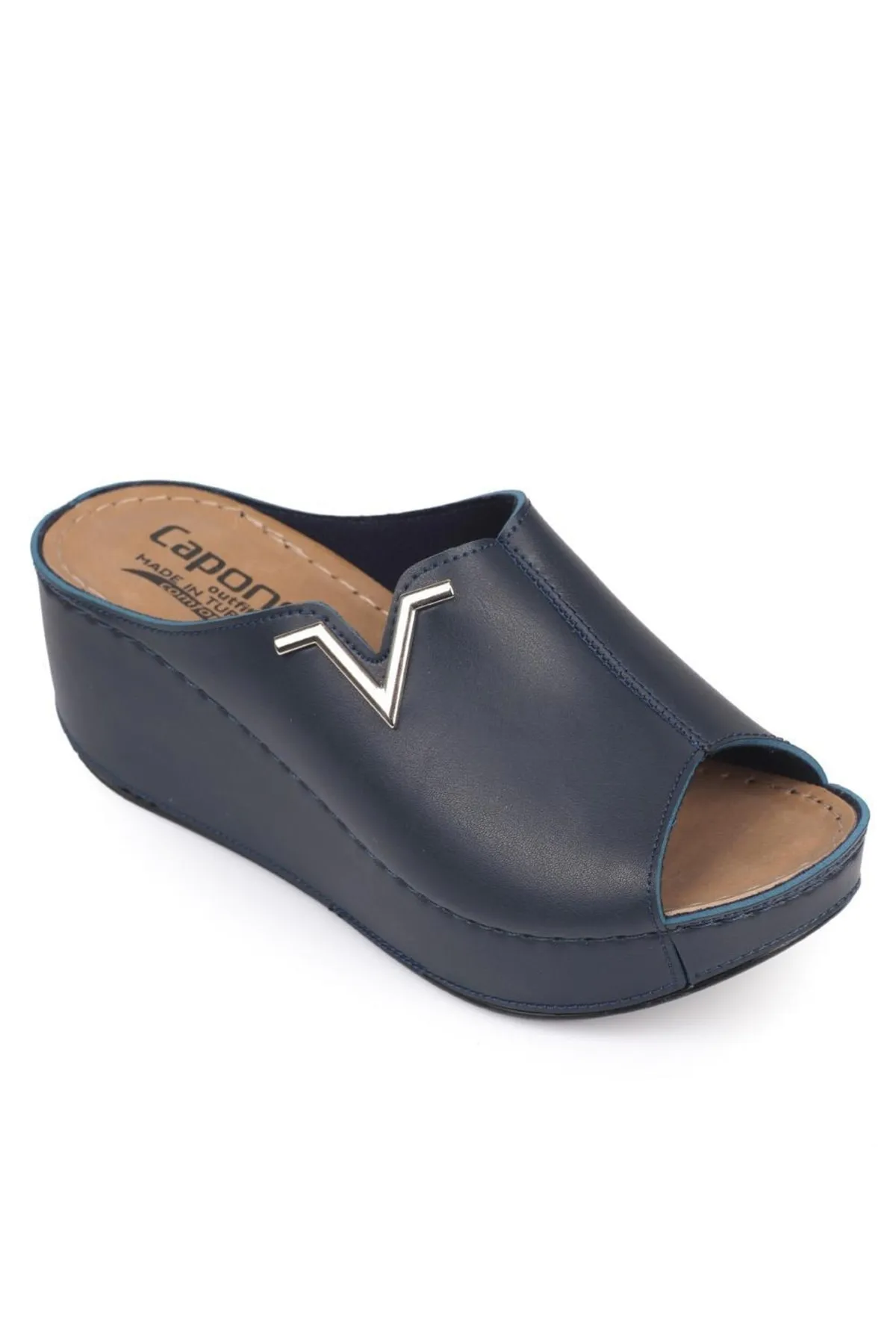 Capone Outfitters  Anatomisch weiche, bequeme Mutterhausschuhe mit Keilabsatz