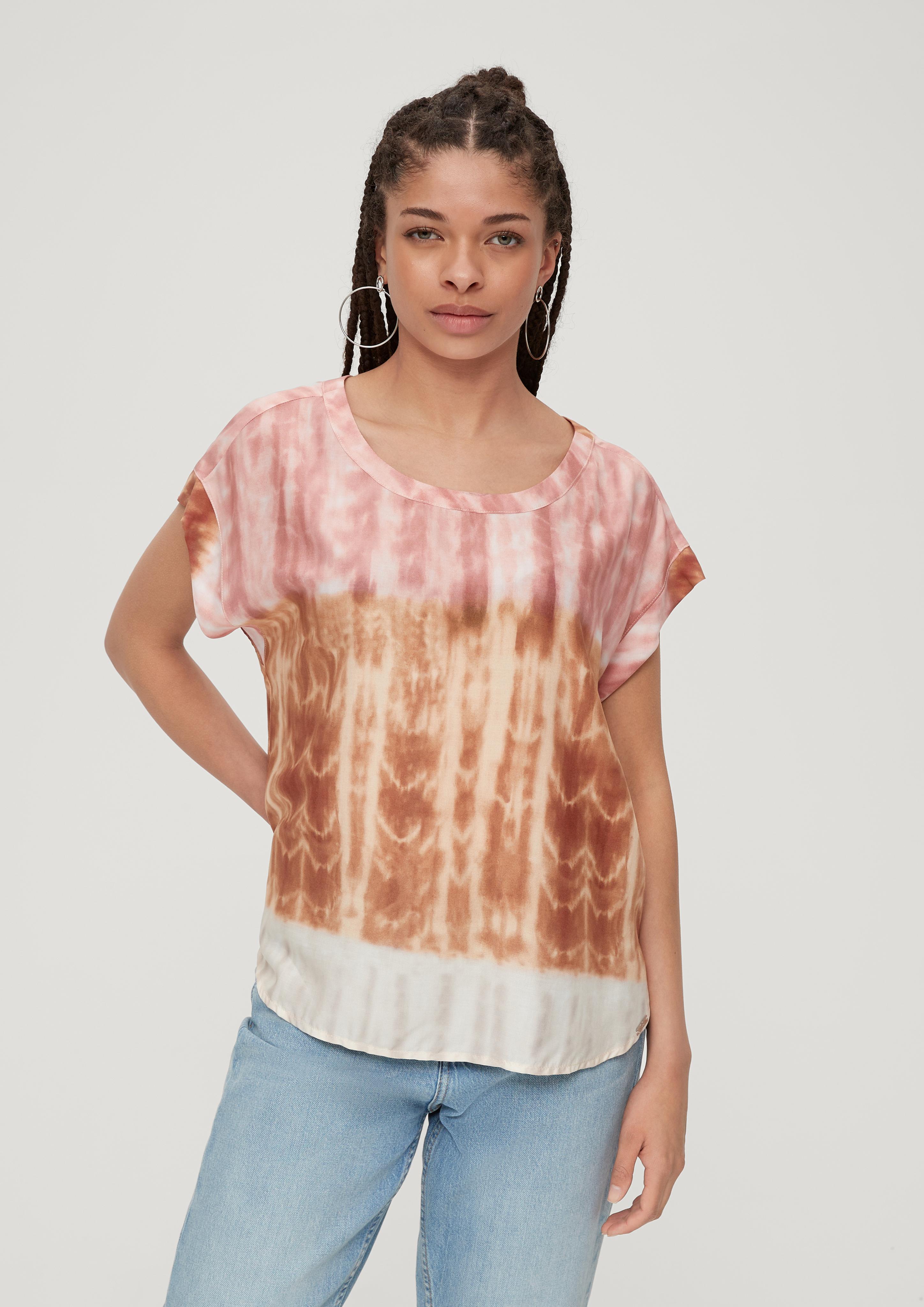 Viskosebluse mit Allover-Print  2130208-20A2