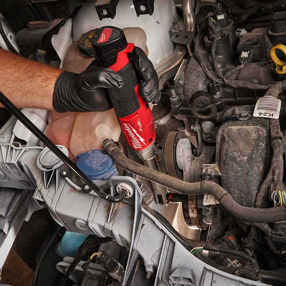 Chave de catraca de alta velocidade e longo alcance MILWAUKEE FUEL™ 12V 3/8
