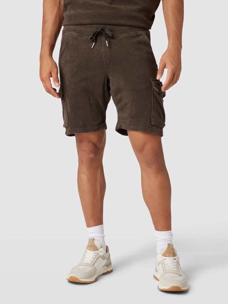 Shorts mit Cargotaschen in mittelbraun
