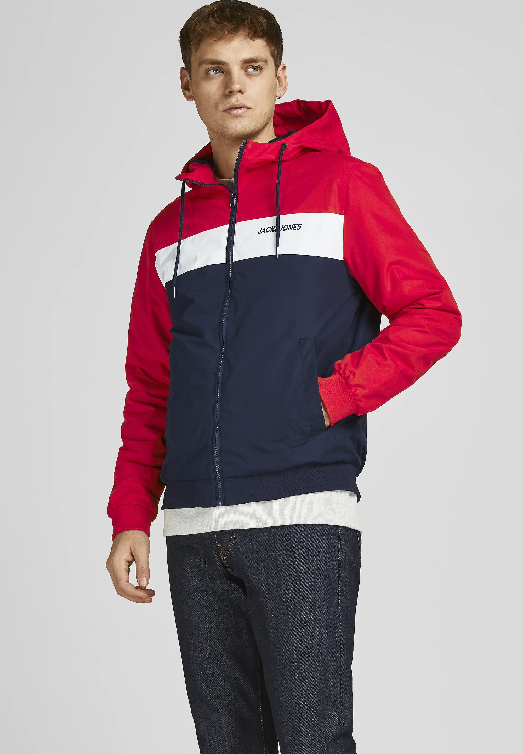Jack & Jones JJERUSH BLOCKING HOOD - Chaqueta ligera