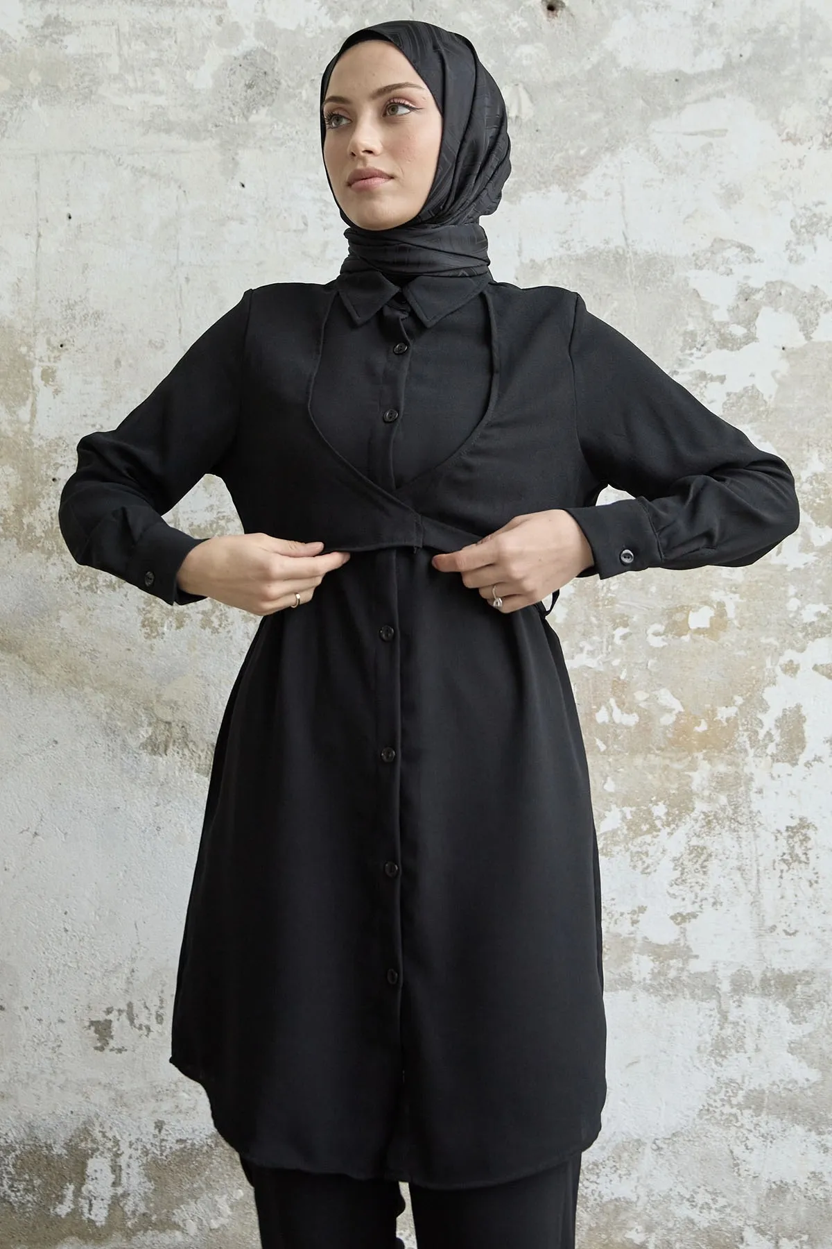 InStyle  Doppeltes Set zum Binden vorn – Schwarz