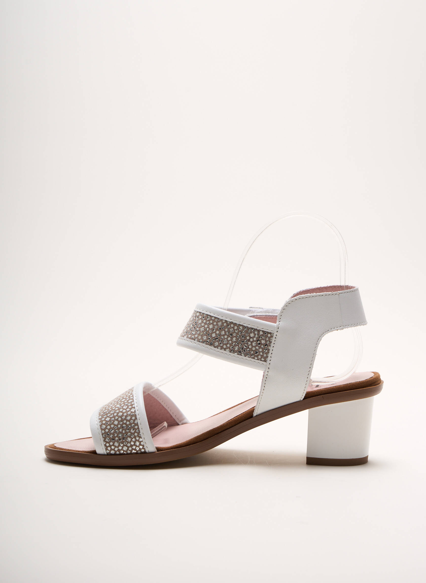 Hirica Sandales Nu Pieds Femme couleur blanc