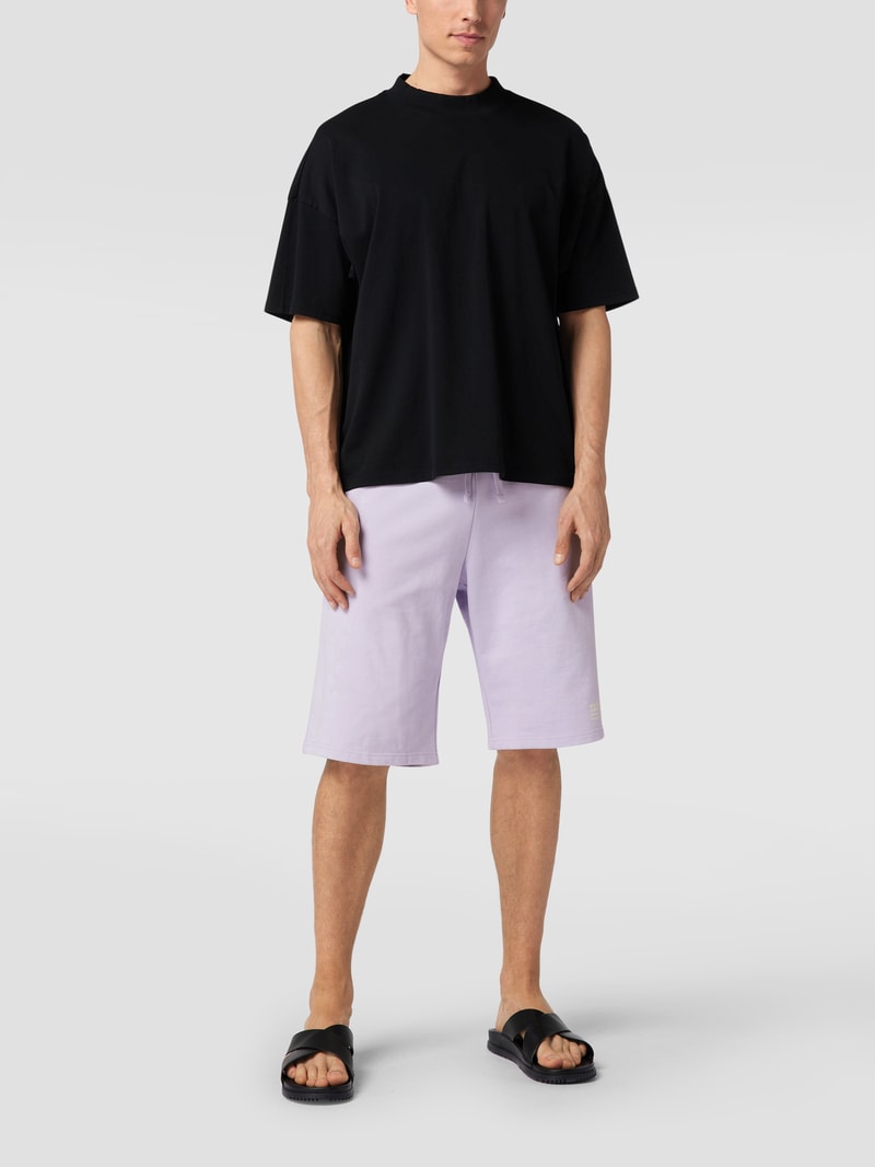 Sweatshorts mit Label-Print in lila