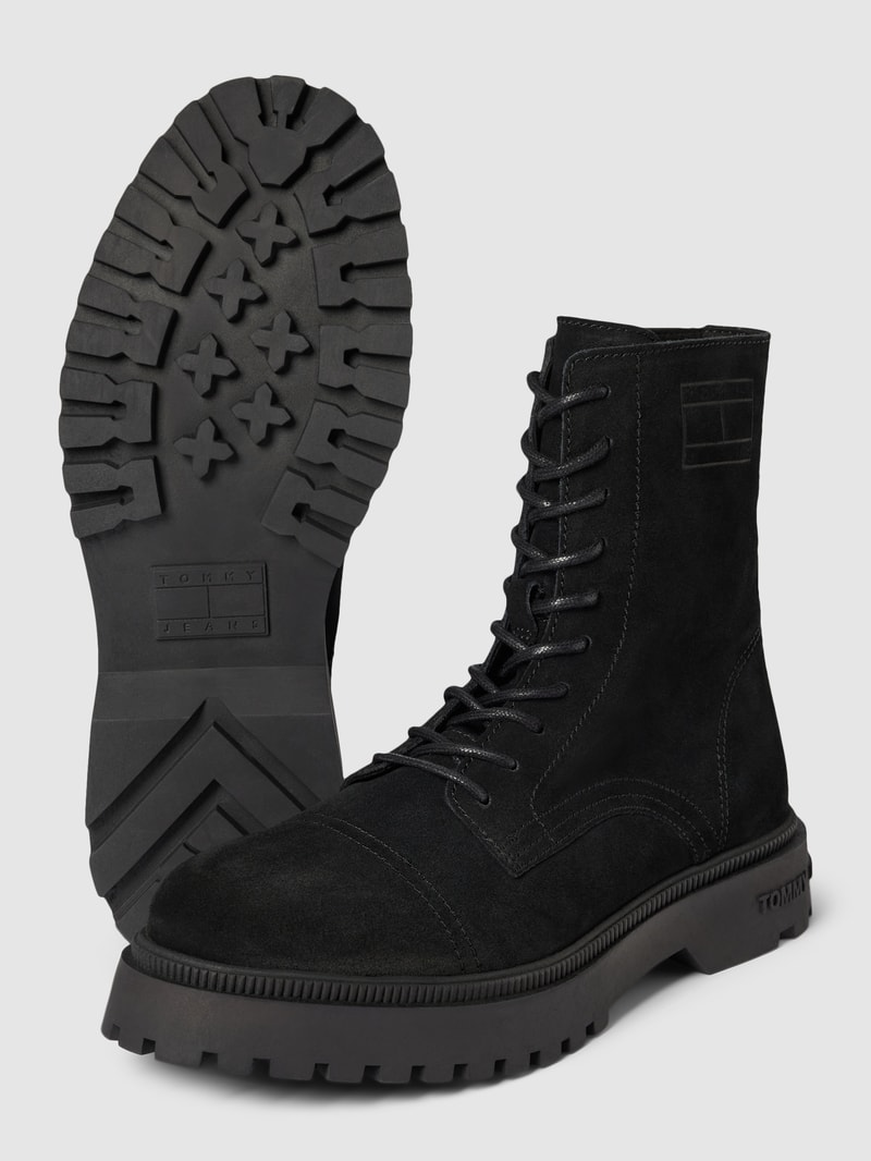 Boots mit Schnürverschluss in schwarz
