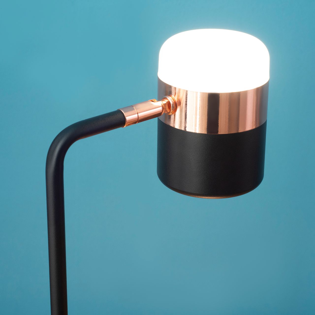 HOMCOM Tischlampe Nachttischlampe Tischleuchte LED 90° verstellbar Industrial Stil Metall Schwarz Gold 27 x 24 x 51 cm