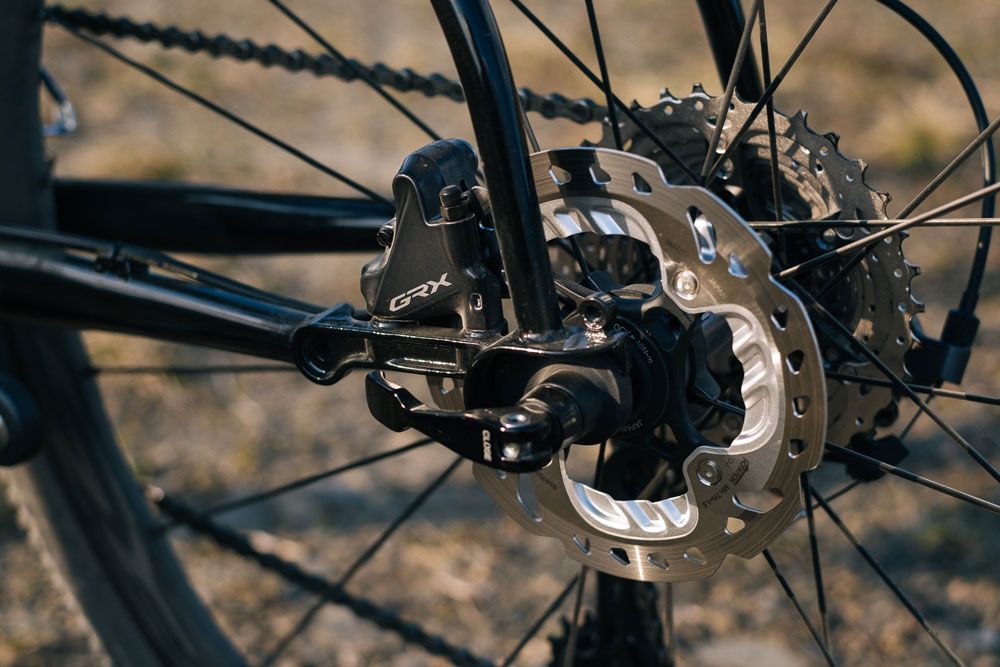 Shimano GRX ST-RX600+BR-RX400 11-fach Scheibenbremse hinten kaufen | Bike-Discount