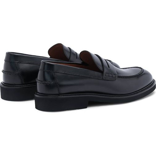 Lottusse Schwarze Kalbsmotiven