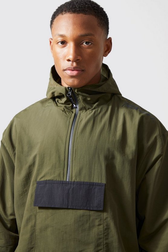 Active Oversize Regenjacke aus mattem Nylon