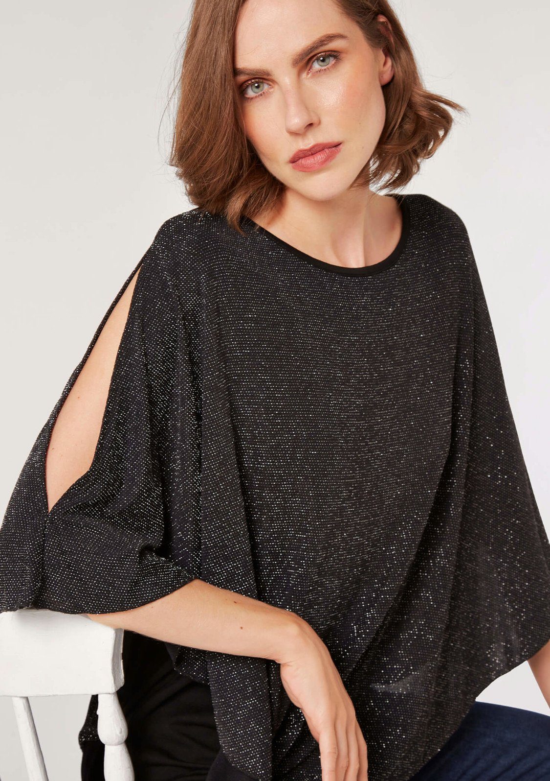 Apricot Blusenponcho Asymmetric Sparkle Cape Top (1-tlg) in Glanzoptik