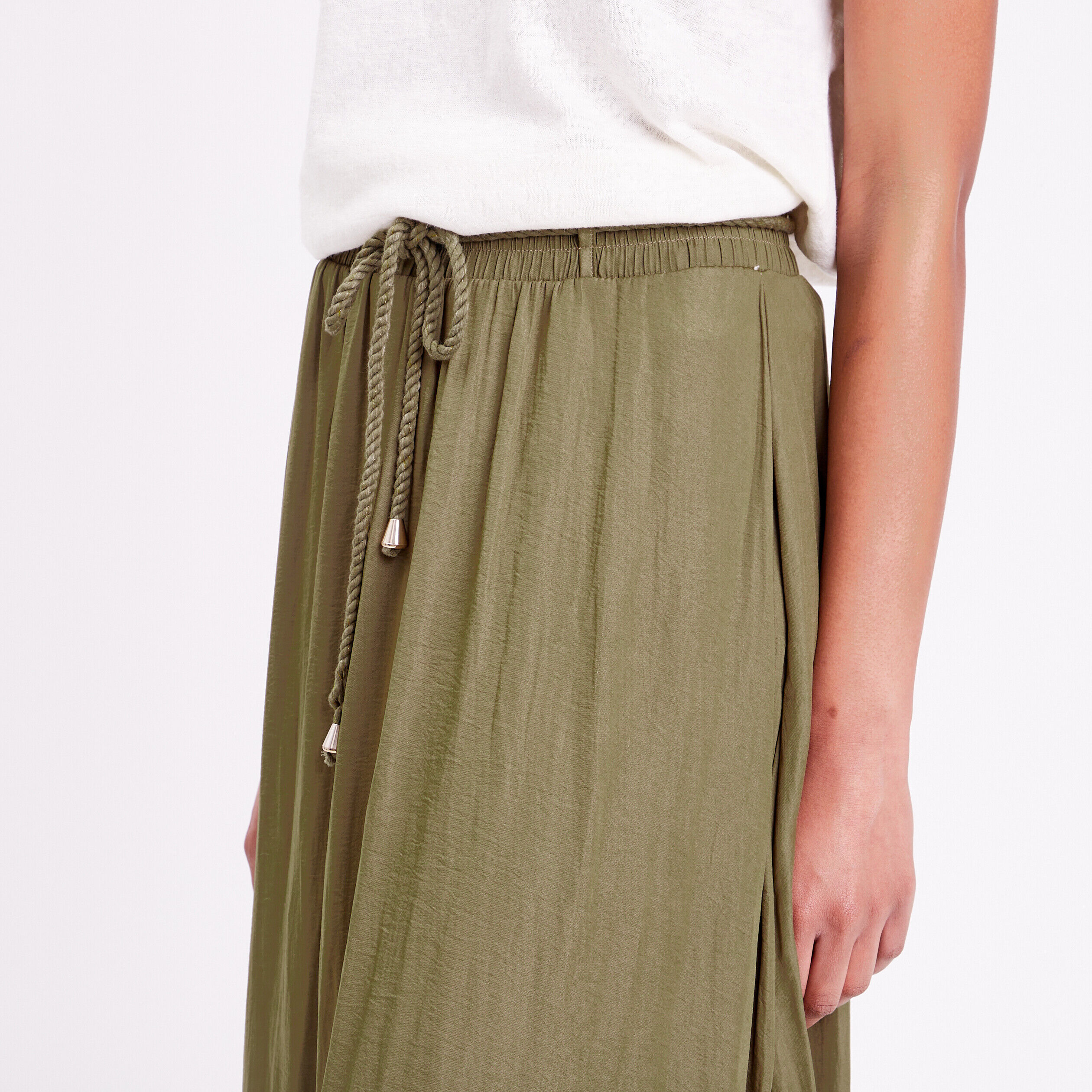 Jupe longue évasée satin vert kaki femme | Cache Cache