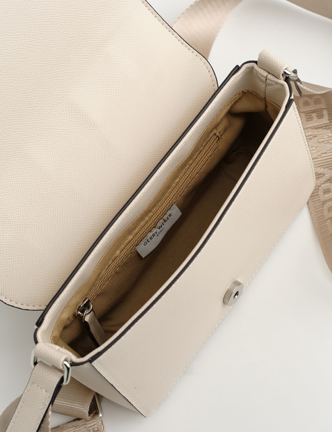 Kleine Schultertasche mit Flechtmuster