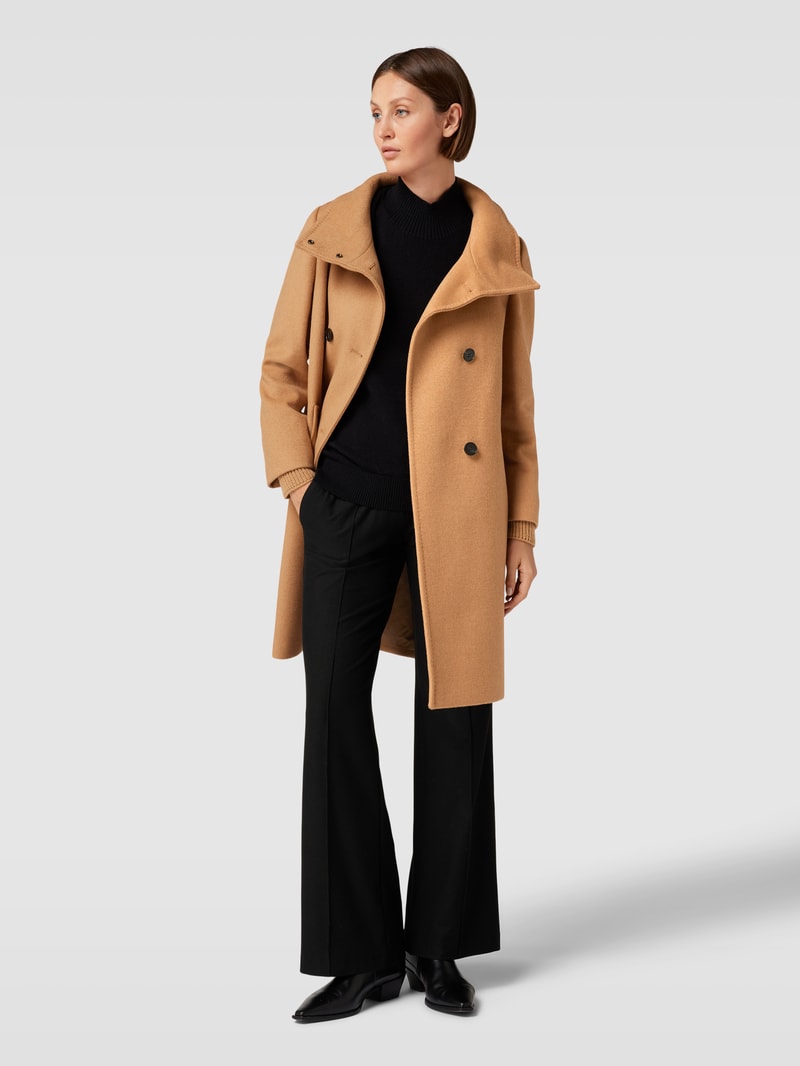 Mantel mit Eingrifftaschen in camel