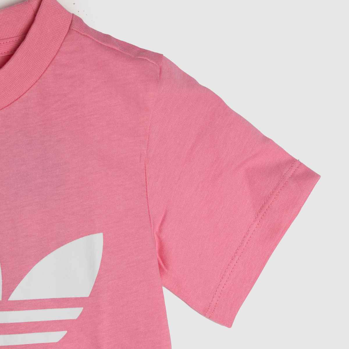 adidas – Rosa t-shirt med trefoil-motiv för barn