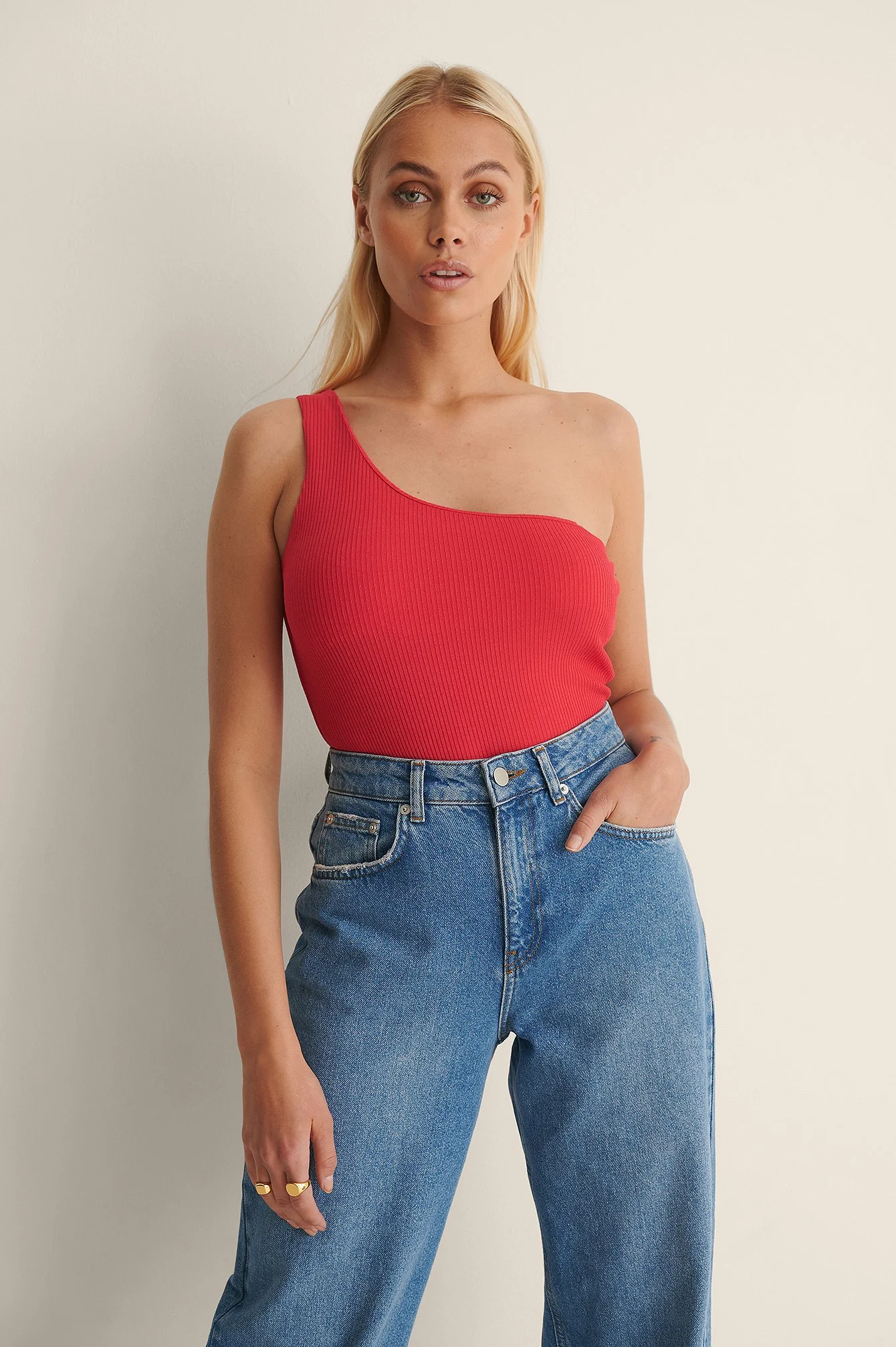 Einseitig schulterfreies Ripp-Crop-Top