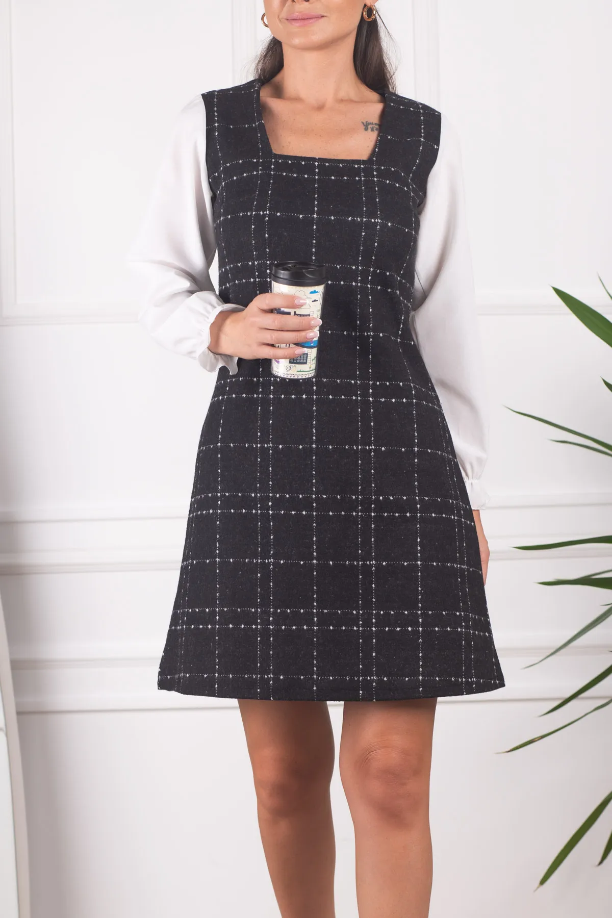 armonika  Schwarz-weiß kariertes Langarmkleid mit quadratischem Kragen für Damen ARM-22Y001182