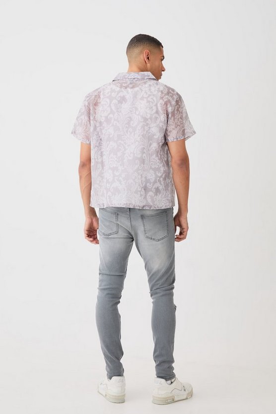 Kurzärmliges kastiges transparentes Hemd mit Barock-Print