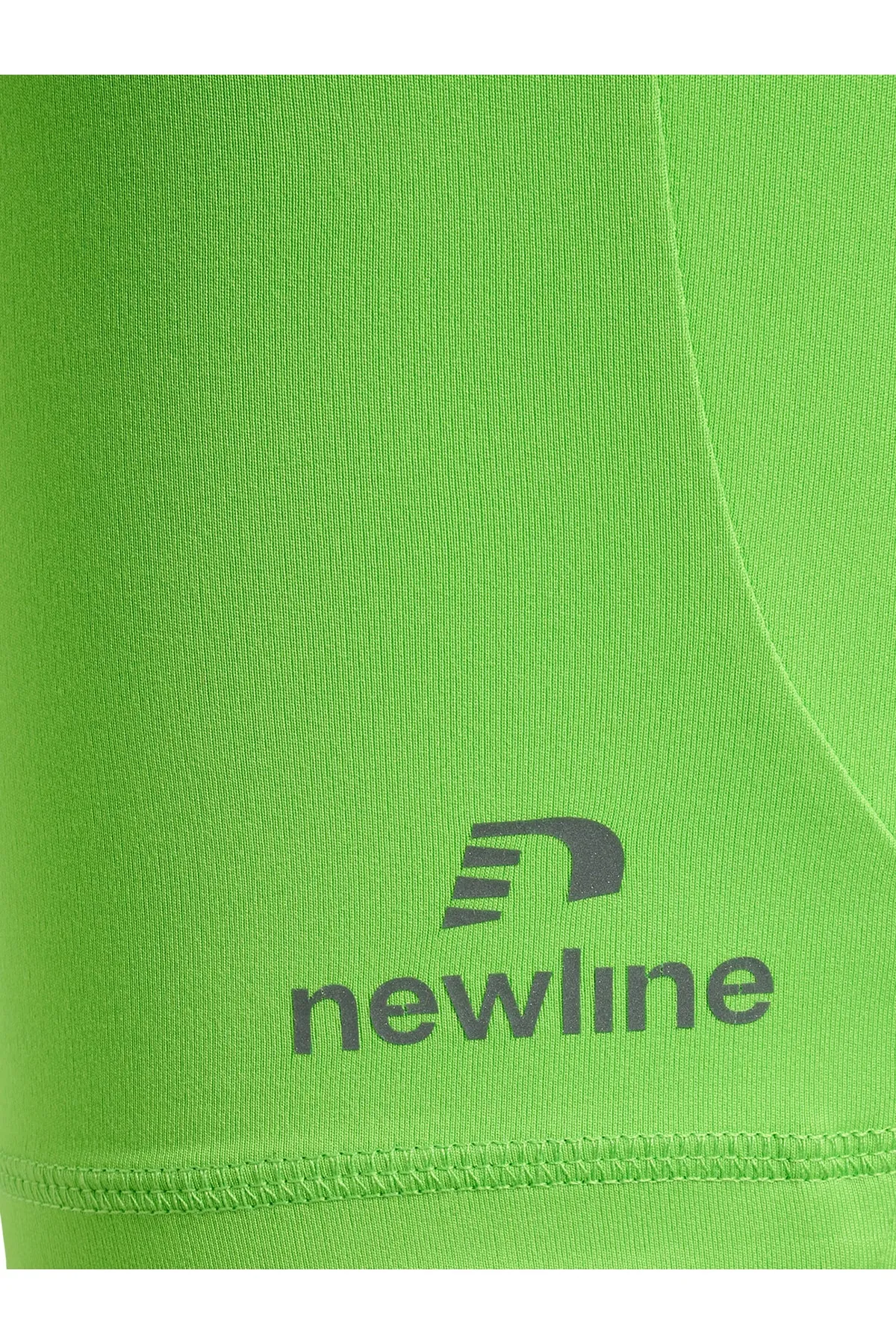 NEWLİNE  Kurze Sporthose - Grün - Mittlerer Bund