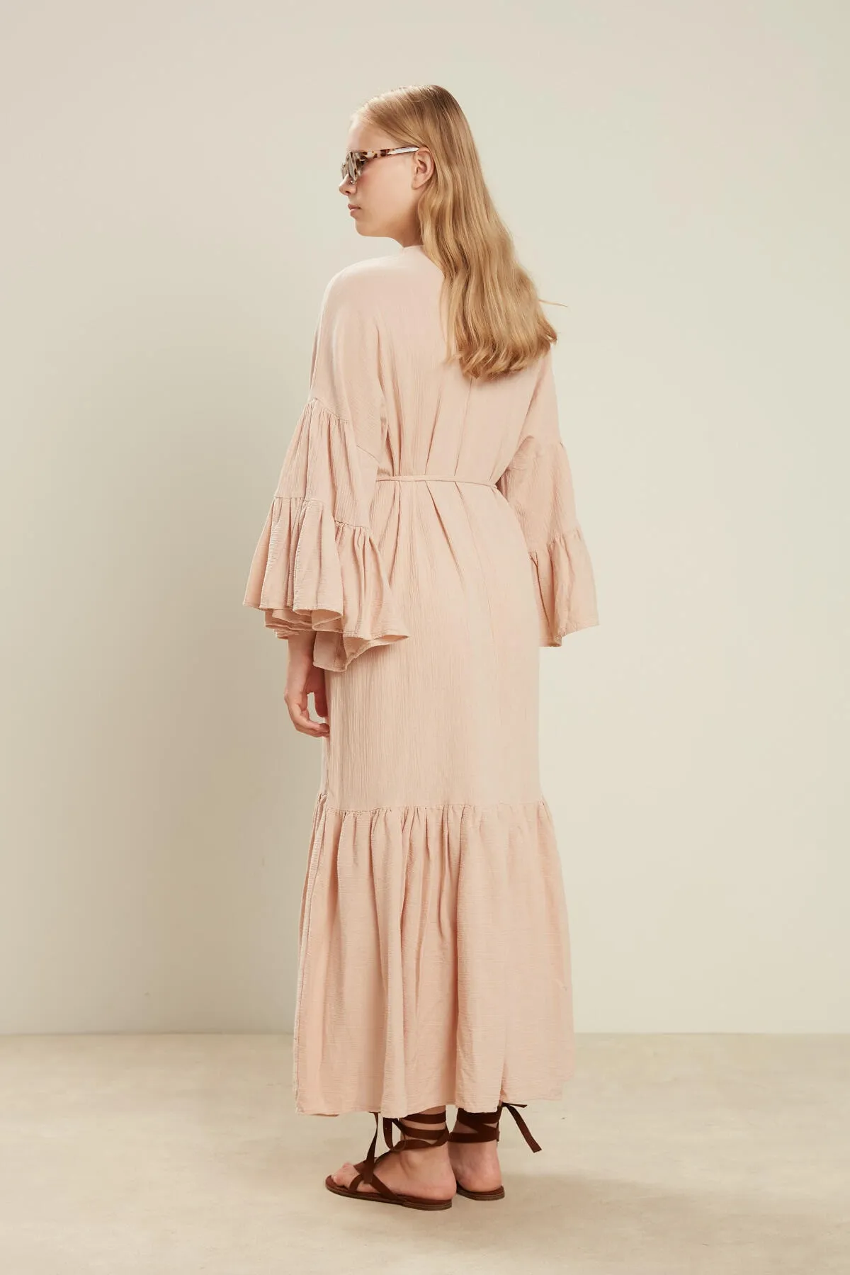 Manuka  Kleid mit Volants aus Baumwolle in Crinkle-Optik, Lachsfarben